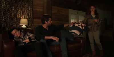 Walker_-_S01E01_mp4_20250929_081306_431.jpg
