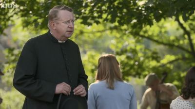 FATHER_BROWN_-_S01E01_mp4_20251002_234630_857.jpg