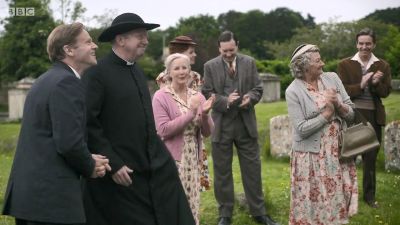 FATHER_BROWN_-_S01E01_mp4_20251002_235123_083.jpg