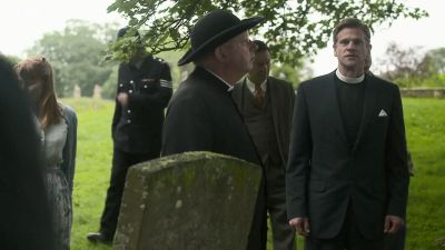 FATHER_BROWN_-_S01E01_mp4_20251002_235305_530.jpg