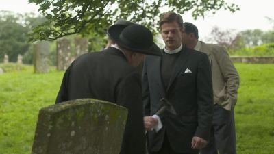 FATHER_BROWN_-_S01E01_mp4_20251002_235324_903.jpg