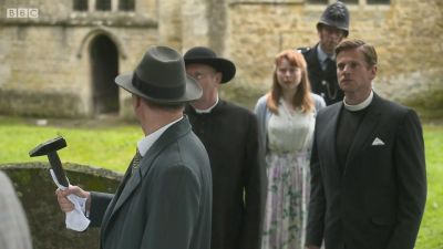 FATHER_BROWN_-_S01E01_mp4_20251002_235334_016.jpg
