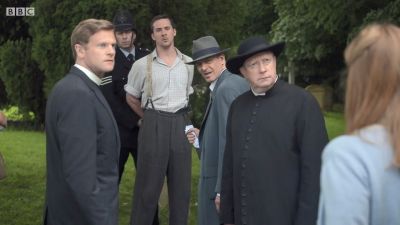 FATHER_BROWN_-_S01E01_mp4_20251002_235343_570.jpg