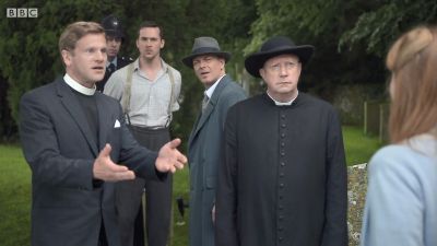 FATHER_BROWN_-_S01E01_mp4_20251002_235357_695.jpg