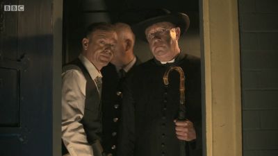FATHER_BROWN_-_S01E01_mp4_20251002_235630_222.jpg