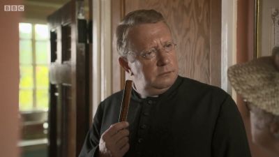 FATHER_BROWN_-_S01E01_mp4_20251003_000035_918.jpg
