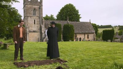 FATHER_BROWN_-_S01E01_mp4_20251003_000233_823.jpg