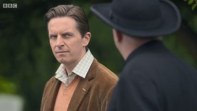 FATHER_BROWN_-_S01E01_mp4_20251003_000250_867.jpg