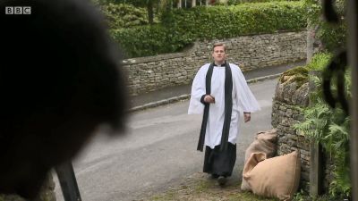 FATHER_BROWN_-_S01E01_mp4_20251003_000301_291.jpg