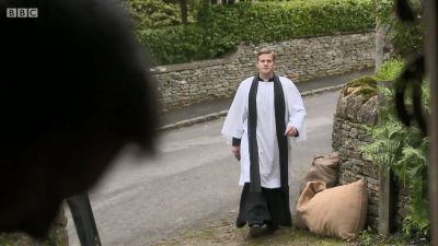 FATHER_BROWN_-_S01E01_mp4_20251003_000301_806.jpg
