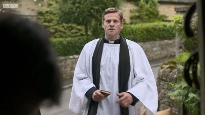 FATHER_BROWN_-_S01E01_mp4_20251003_000304_446.jpg