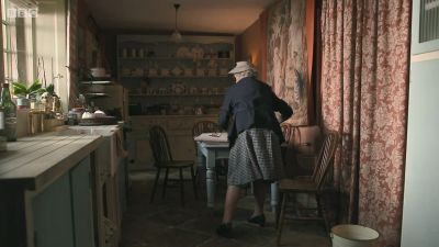 FATHER_BROWN_-_S01E01_mp4_20251003_000421_653.jpg
