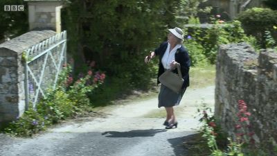 FATHER_BROWN_-_S01E01_mp4_20251003_000435_934.jpg