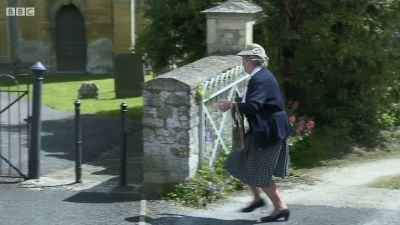 FATHER_BROWN_-_S01E01_mp4_20251003_000437_255.jpg