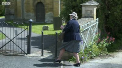 FATHER_BROWN_-_S01E01_mp4_20251003_000437_774.jpg