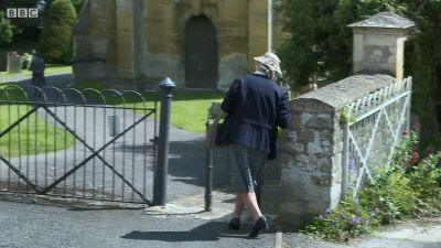 FATHER_BROWN_-_S01E01_mp4_20251003_000438_254.jpg
