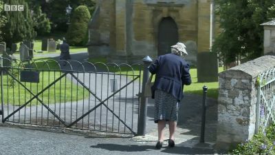 FATHER_BROWN_-_S01E01_mp4_20251003_000439_055.jpg