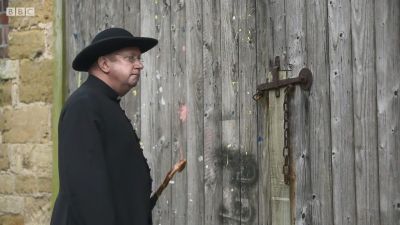 FATHER_BROWN_-_S01E01_mp4_20251003_000618_900.jpg