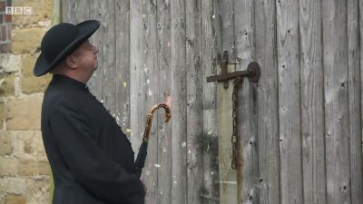 FATHER_BROWN_-_S01E01_mp4_20251003_000619_900.jpg