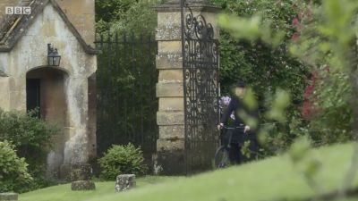 FATHER_BROWN_-_S01E01_mp4_20251003_000911_511.jpg