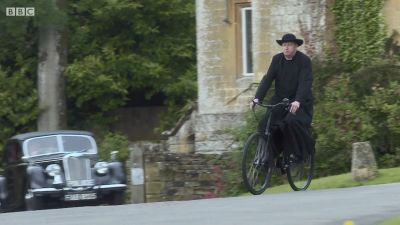 FATHER_BROWN_-_S01E01_mp4_20251003_000915_710.jpg