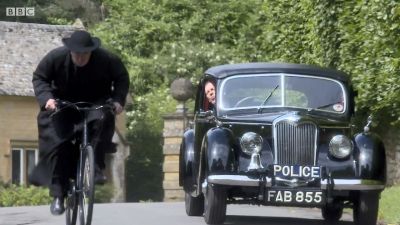 FATHER_BROWN_-_S01E01_mp4_20251003_000933_035.jpg