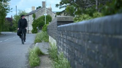 FATHER_BROWN_-_S01E01_mp4_20251003_001012_438.jpg