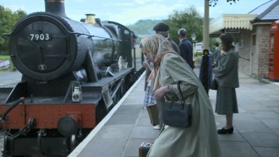 FATHER_BROWN_-_S01E01_mp4_20251003_001019_438.jpg