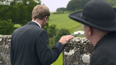 FATHER_BROWN_-_S01E01_mp4_20251003_001805_497.jpg