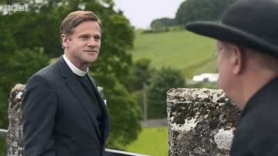 FATHER_BROWN_-_S01E01_mp4_20251003_001812_614.jpg