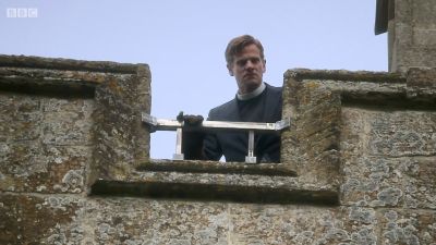 FATHER_BROWN_-_S01E01_mp4_20251003_001919_418.jpg
