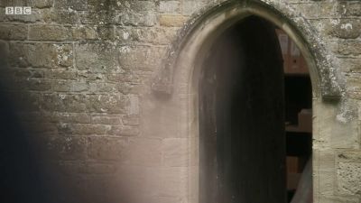FATHER_BROWN_-_S01E01_mp4_20251003_002004_540.jpg