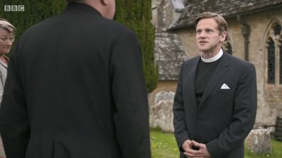FATHER_BROWN_-_S01E01_mp4_20251003_002108_063.jpg