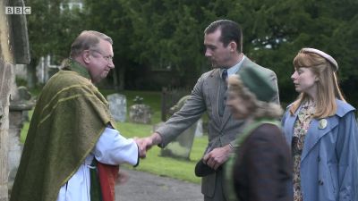 FATHER_BROWN_-_S01E01_mp4_20251003_002433_354.jpg