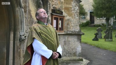 FATHER_BROWN_-_S01E01_mp4_20251003_002457_434.jpg