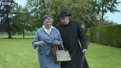 FATHER_BROWN_-_S01E02_mp4_20251003_102110_976.jpg