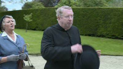 FATHER_BROWN_-_S01E02_mp4_20251003_102126_576.jpg