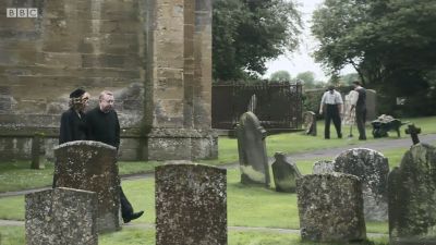FATHER_BROWN_-_S01E02_mp4_20251003_102530_040.jpg