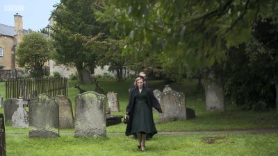 FATHER_BROWN_-_S01E02_mp4_20251003_102556_077.jpg
