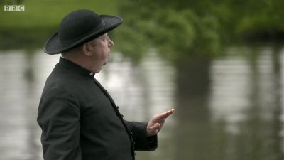 FATHER_BROWN_-_S01E02_mp4_20251003_102955_701.jpg
