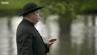 FATHER_BROWN_-_S01E02_mp4_20251003_103000_382.jpg