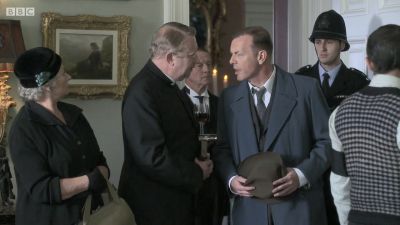 FATHER_BROWN_-_S01E02_mp4_20251003_103033_100.jpg