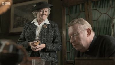 FATHER_BROWN_-_S01E02_mp4_20251003_104120_494.jpg