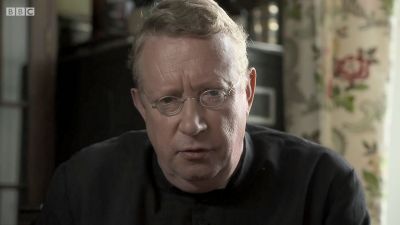 FATHER_BROWN_-_S01E02_mp4_20251003_104145_231.jpg