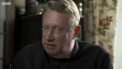 FATHER_BROWN_-_S01E02_mp4_20251003_104226_984.jpg