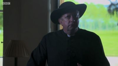 FATHER_BROWN_-_S01E02_mp4_20251003_110551_197.jpg