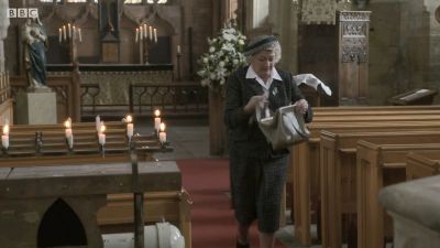 FATHER_BROWN_-_S01E03_mp4_20251003_123412_131.jpg