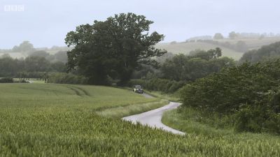 FATHER_BROWN_-_S01E03_mp4_20251003_123417_132.jpg