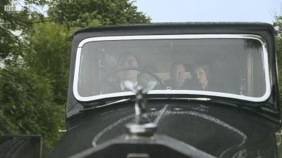 FATHER_BROWN_-_S01E03_mp4_20251003_123431_893.jpg