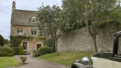 FATHER_BROWN_-_S01E03_mp4_20251003_123457_414.jpg